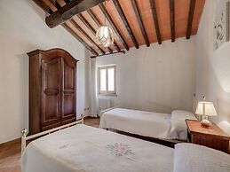 Idyllic Farmhouse in Gambassi Terme-fi With Swimming Pool