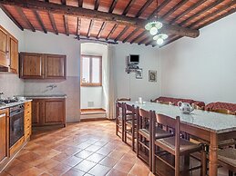 Idyllic Farmhouse in Gambassi Terme-fi With Swimming Pool