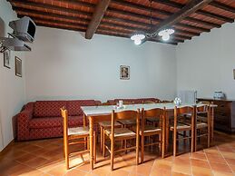 Idyllic Farmhouse in Gambassi Terme-fi With Swimming Pool