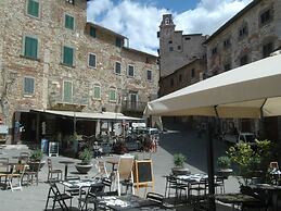 Idyllic Farmhouse in Gambassi Terme-fi With Swimming Pool