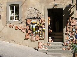 Idyllic Farmhouse in Gambassi Terme-fi With Swimming Pool