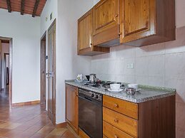 Idyllic Farmhouse in Gambassi Terme-fi With Swimming Pool