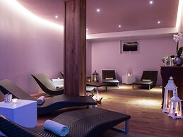 Pleasant Apartment in Santa Maria Degli Angeli With Pool