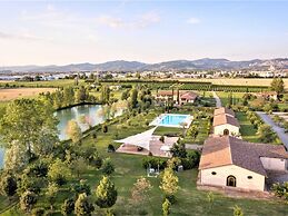 Pleasant Apartment in Santa Maria Degli Angeli With Pool