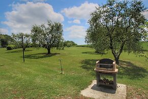 Cosy Farmhouse in Proceno With Swimming Pool