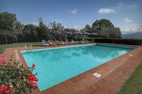 Cosy Farmhouse in Proceno With Swimming Pool
