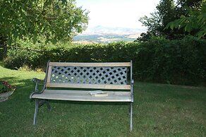 Cosy Farmhouse in Proceno With Swimming Pool