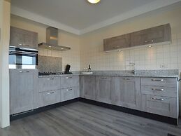Cozy Holiday Home in Nistelrode With Garden