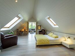 Peaceful Holiday Home in Plouguin With Indoor Pool