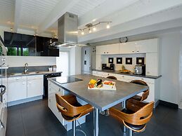 Peaceful Holiday Home in Plouguin With Indoor Pool