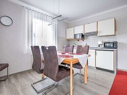 Modern Apartment in Schwalefeld With Garden