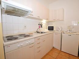 Snug Apartment in Jachymov Near Ski Area