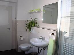 Cosy Apartment in Weissig With Garden