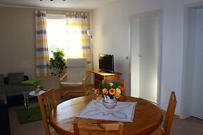 Cosy Apartment in Weissig With Garden