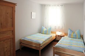 Cosy Apartment in Weissig With Garden