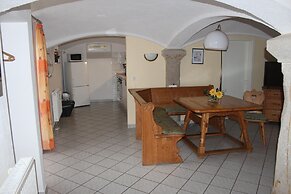 Cosy Apartment in Weissig With Garden