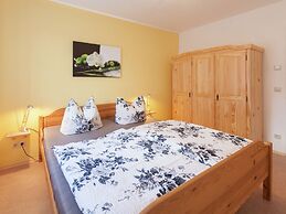 Cosy Apartment in Weissig With Garden