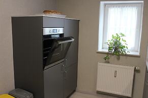 Cosy Apartment in Weissig With Garden