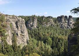 Cosy Apartment in Weissig With Garden