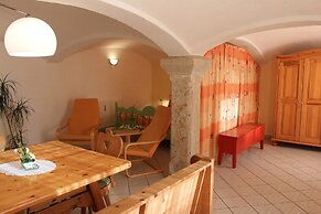 Cosy Apartment in Weissig With Garden