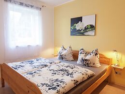 Cosy Apartment in Weissig With Garden