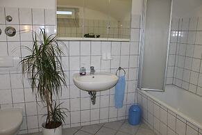 Cosy Apartment in Weissig With Garden