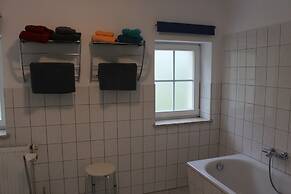 Cosy Apartment in Weissig With Garden