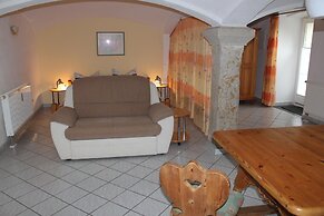 Cosy Apartment in Weissig With Garden