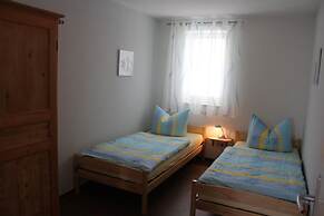 Cosy Apartment in Weissig With Garden