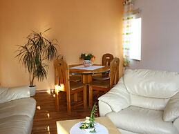 Cosy Apartment in Weissig With Garden