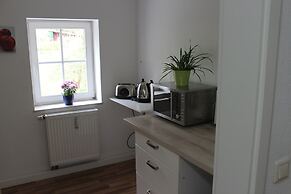 Cosy Apartment in Weissig With Garden