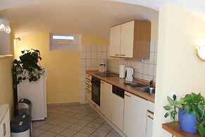 Cosy Apartment in Weissig With Garden