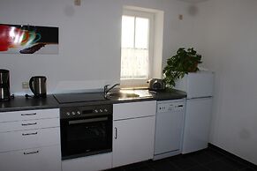 Cosy Apartment in Weissig With Garden
