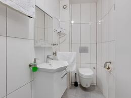 Pleasant Apartment in Oberhausen With a Terrace