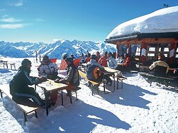 Cozy Apartment in Aschau im Zillertal Near Ski Lift