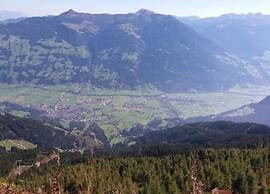 Cozy Apartment in Aschau im Zillertal Near Ski Lift