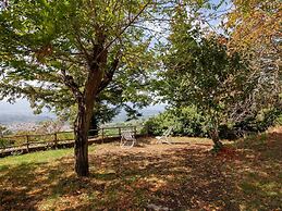 Farmhouse in Castelfranco Piandisco With Garden