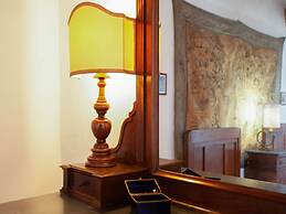 Farmhouse in Castelfranco Piandisco With Garden