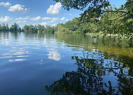Eco-friendly Chalet Near the Lake in Asten