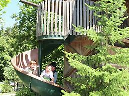 Eco-friendly Chalet Near the Lake in Asten