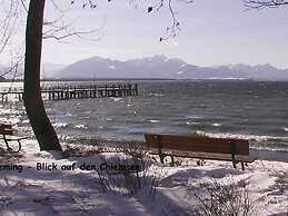 Eco-friendly Chalet Near the Lake in Asten