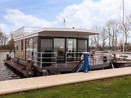 Unique Houseboat on and Around the Sneekermeer