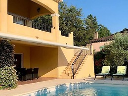 Beautiful Villa in Vidauban With Seasonal Pool
