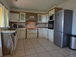 Beautiful Villa in Vidauban With Seasonal Pool