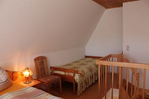 Cosy Apartment in Pepelow Near Baltic Sea