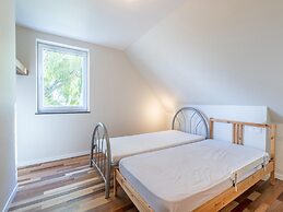 Spacious Holiday Home With Pond in Poperinge