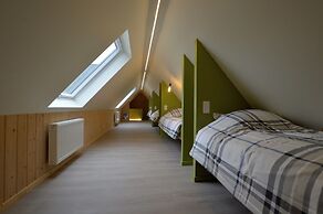 Spacious Holiday Home With Pond in Poperinge