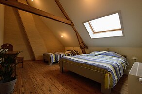 Spacious Holiday Home With Pond in Poperinge