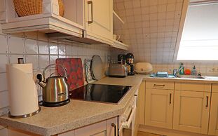 Landhauswohnung in Kroepelin mit Grossem Garten