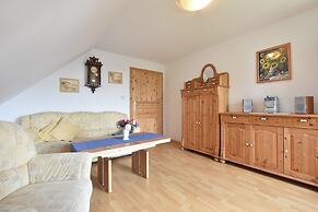 Landhauswohnung in Kroepelin mit Grossem Garten